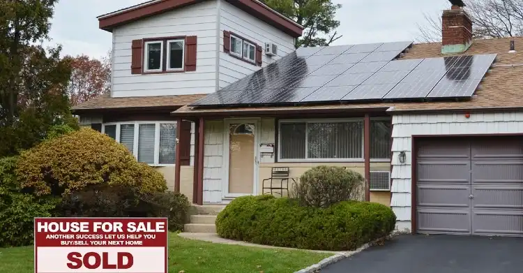 Home Value Increase, Home solar panels value image